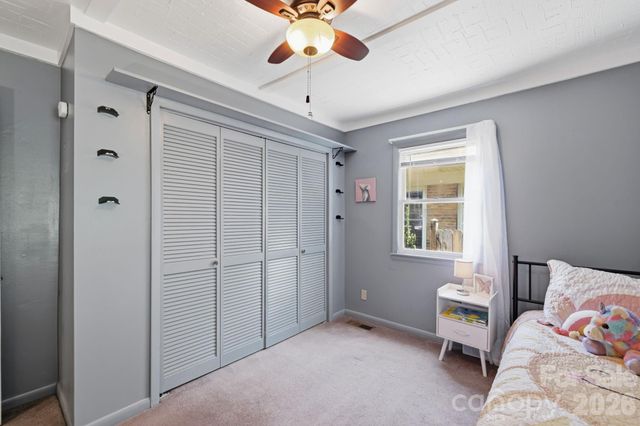 10 Eola Avenue, Asheville, NC 28806