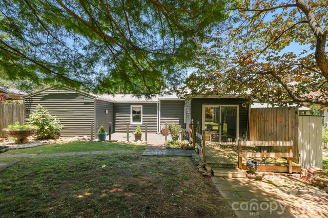 10 Eola Avenue, Asheville, NC 28806