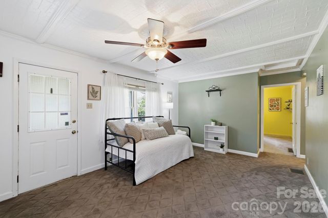 10 Eola Avenue, Asheville, NC 28806