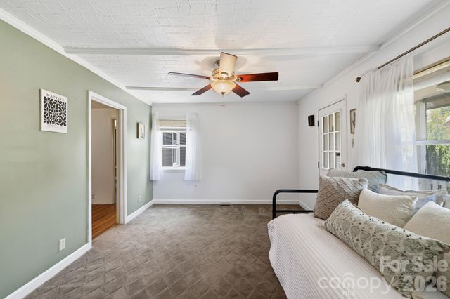 10 Eola Avenue, Asheville, NC 28806
