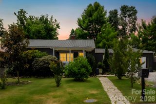 10 Eola Avenue, Asheville, NC 28806
