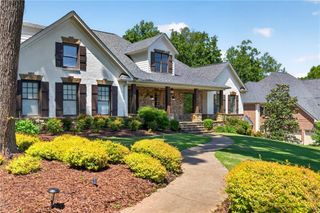4960 Price Drive, Suwanee, GA 30024