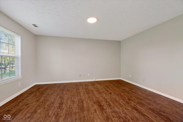 920 Millbrook Drive, Avon, IN 46123