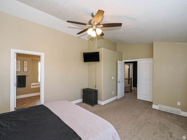 879 W SADDLEBROOK DR, Kaysville, UT 84037