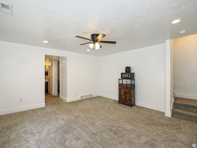 879 W SADDLEBROOK DR, Kaysville, UT 84037
