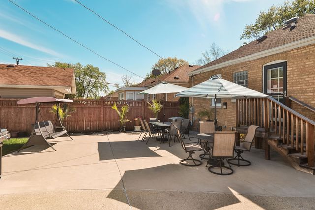 5121 N Nottingham Avenue, Chicago, IL 60656
