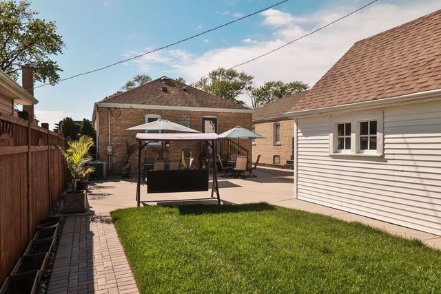 5121 N Nottingham Avenue, Chicago, IL 60656