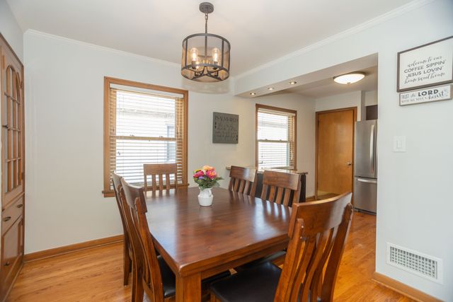5121 N Nottingham Avenue, Chicago, IL 60656