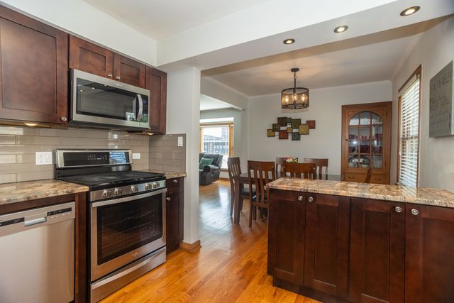 5121 N Nottingham Avenue, Chicago, IL 60656