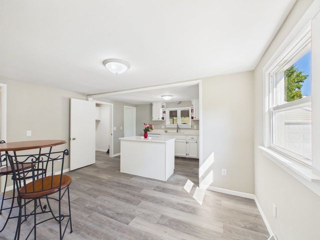 856 Marie Avenue, Machesney Park, IL 61115