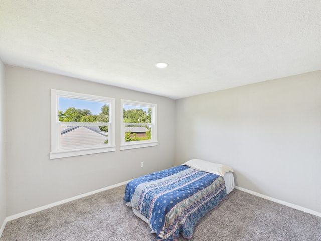 856 Marie Avenue, Machesney Park, IL 61115