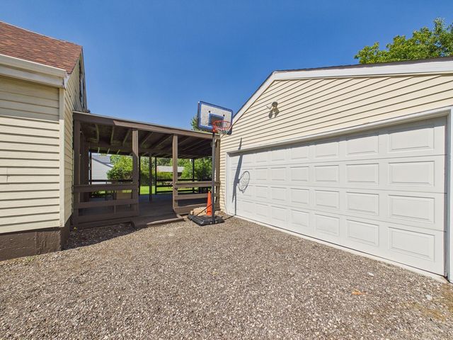 856 Marie Avenue, Machesney Park, IL 61115