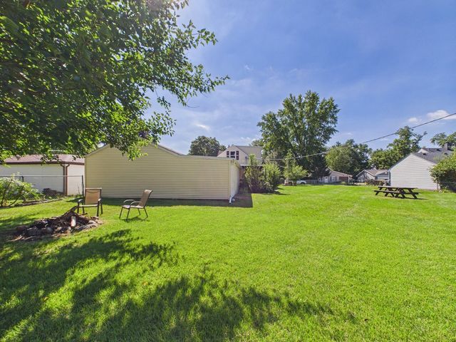 856 Marie Avenue, Machesney Park, IL 61115