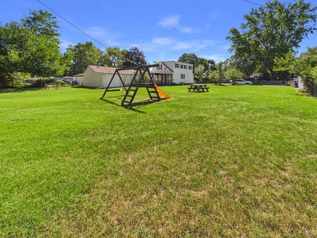 856 Marie Avenue, Machesney Park, IL 61115