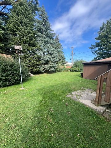8006 Oak Park Avenue, Burbank, IL 60459