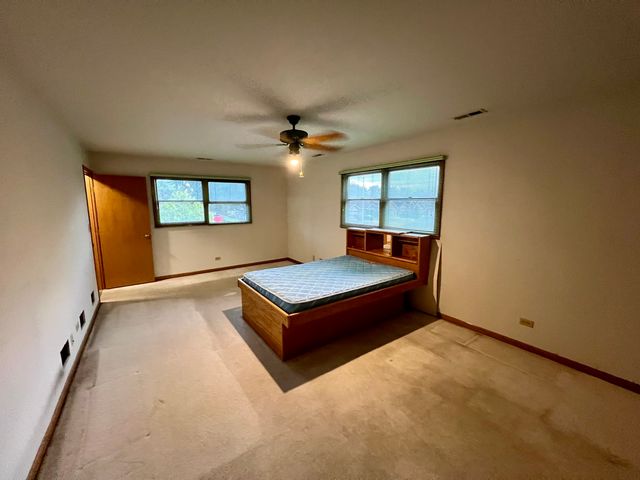 8006 Oak Park Avenue, Burbank, IL 60459
