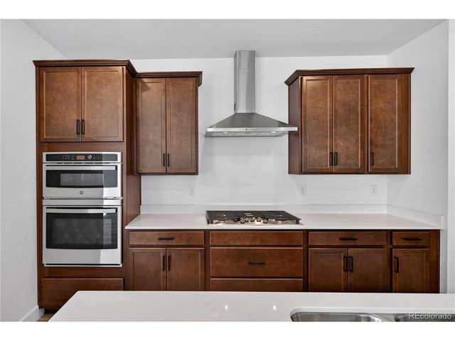 3310 N Denali St, Aurora, CO 80019