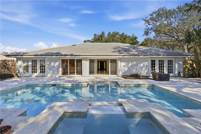 4617 Pebble Bay S, Vero Beach, FL 32963