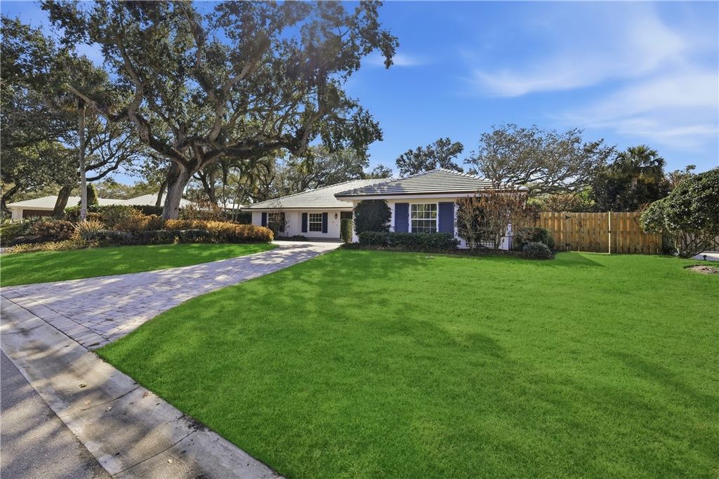 4617 Pebble Bay S, Vero Beach, FL 32963