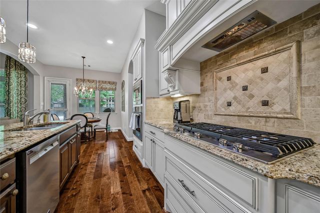 106 Spanish Bay Place, Montgomery, TX 77316