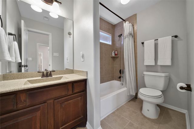 106 Spanish Bay Place, Montgomery, TX 77316