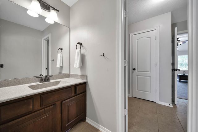 106 Spanish Bay Place, Montgomery, TX 77316