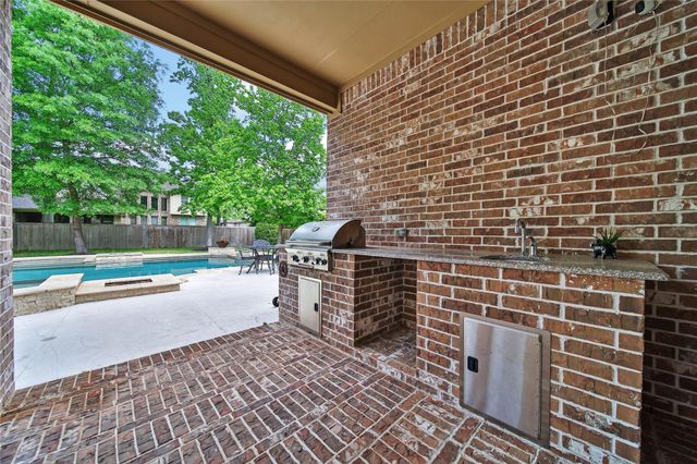 106 Spanish Bay Place, Montgomery, TX 77316