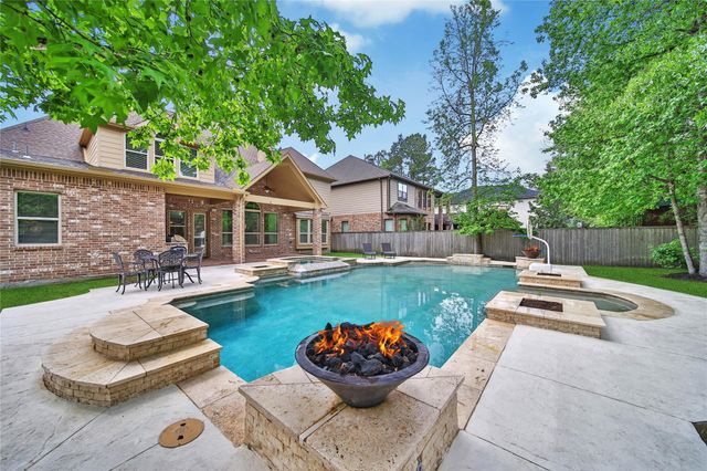 106 Spanish Bay Place, Montgomery, TX 77316