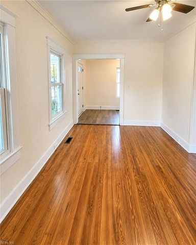 1040 30th ST, Newport News, VA 23607
