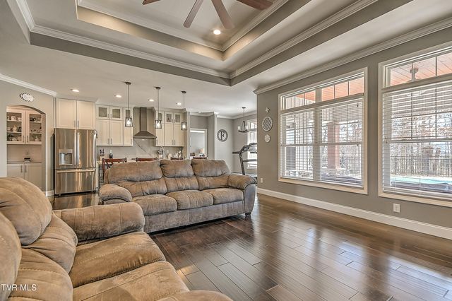 306 Saddle Ridge Court, Greeneville, TN 37745