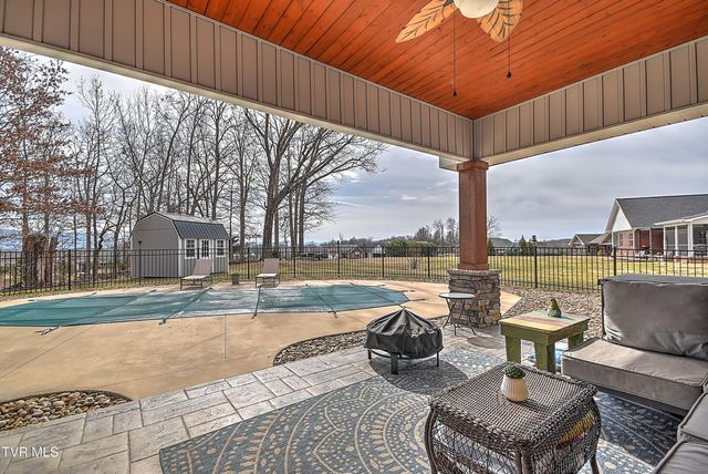 306 Saddle Ridge Court, Greeneville, TN 37745