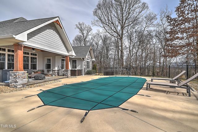 306 Saddle Ridge Court, Greeneville, TN 37745