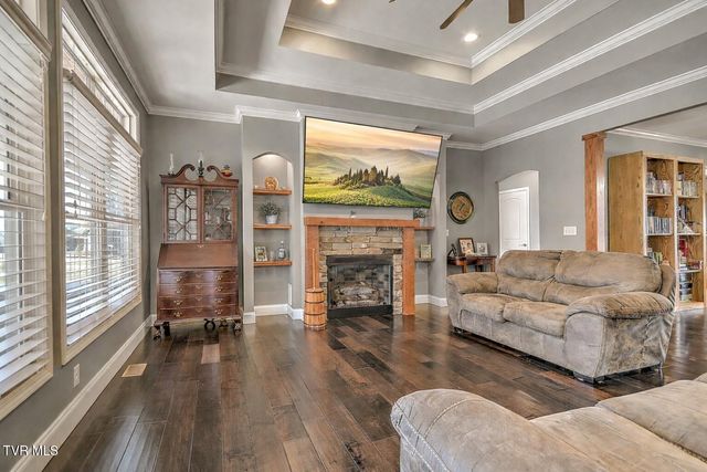 306 Saddle Ridge Court, Greeneville, TN 37745