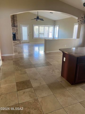 4927 N Louis River Way, Tucson, AZ 85718