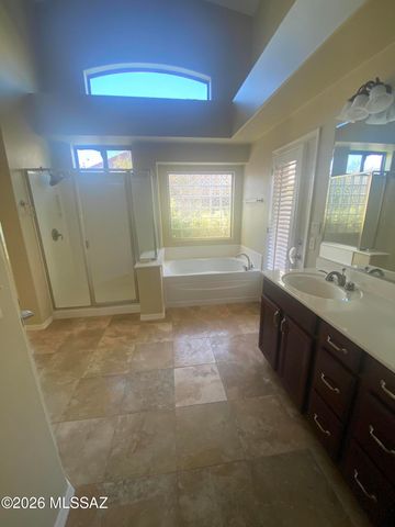 4927 N Louis River Way, Tucson, AZ 85718