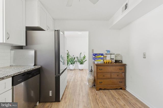 1607 N BRUNSWICK ST, Sterling, VA 20164