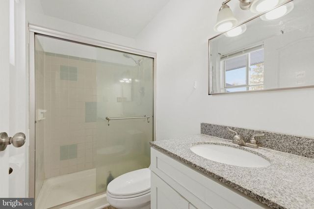 1607 N BRUNSWICK ST, Sterling, VA 20164