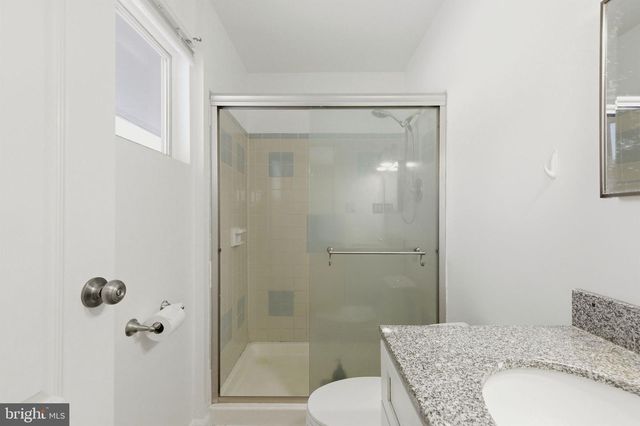 1607 N BRUNSWICK ST, Sterling, VA 20164