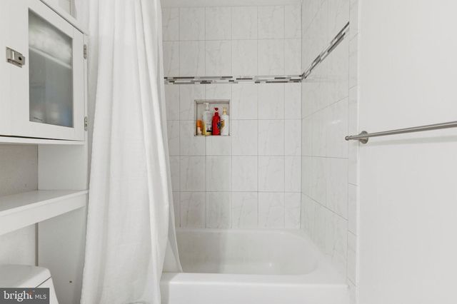 1607 N BRUNSWICK ST, Sterling, VA 20164