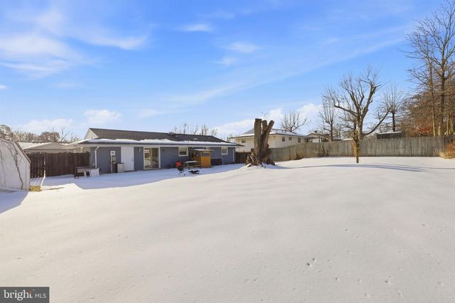 1607 N BRUNSWICK ST, Sterling, VA 20164