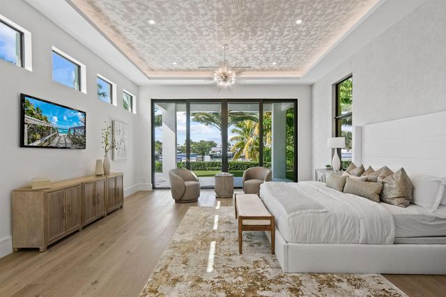 2085 Vitex Lane, North Palm Beach, FL 33408