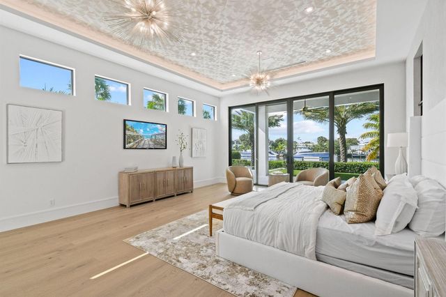 2085 Vitex Lane, North Palm Beach, FL 33408