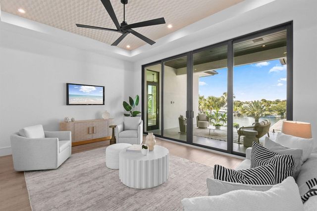 2085 Vitex Lane, North Palm Beach, FL 33408