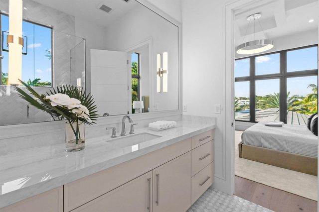 2085 Vitex Lane, North Palm Beach, FL 33408