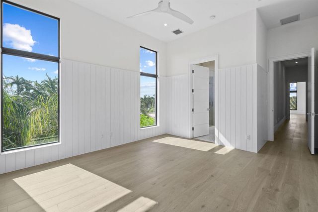 2085 Vitex Lane, North Palm Beach, FL 33408