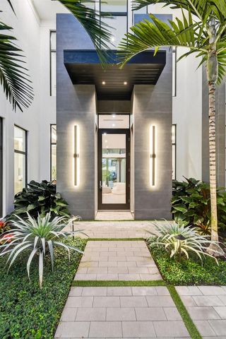 2085 Vitex Lane, North Palm Beach, FL 33408