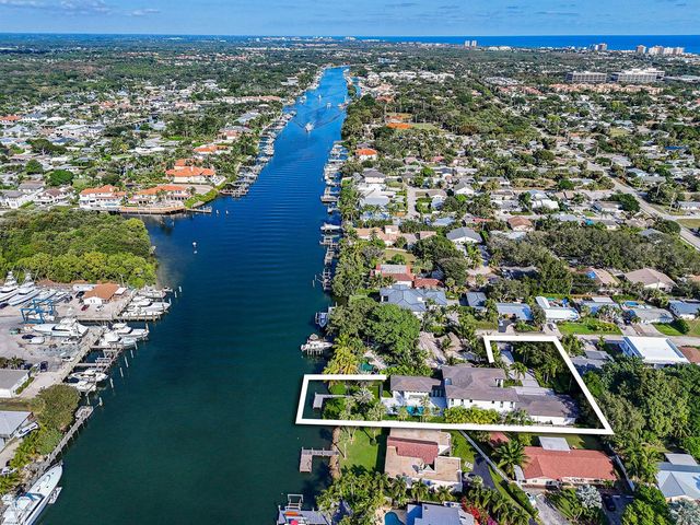 2085 Vitex Lane, North Palm Beach, FL 33408