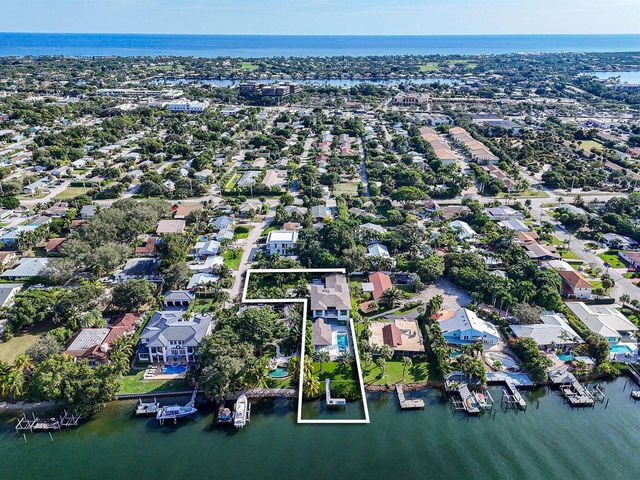 2085 Vitex Lane, North Palm Beach, FL 33408