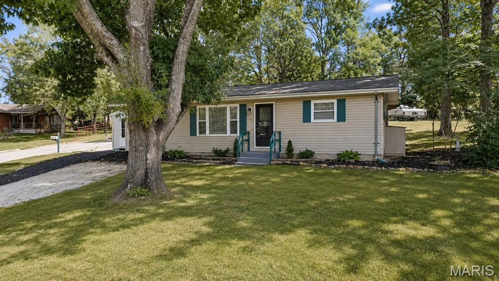 3772 Goldenrod Lane, De Soto, MO 63020