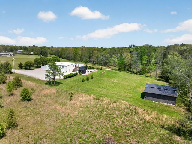 409 Turner Rd, Crossville, TN 38555